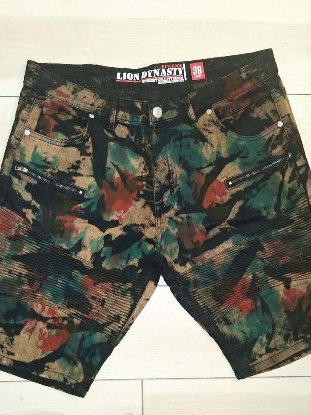 Men's Green Camo Print Shorts